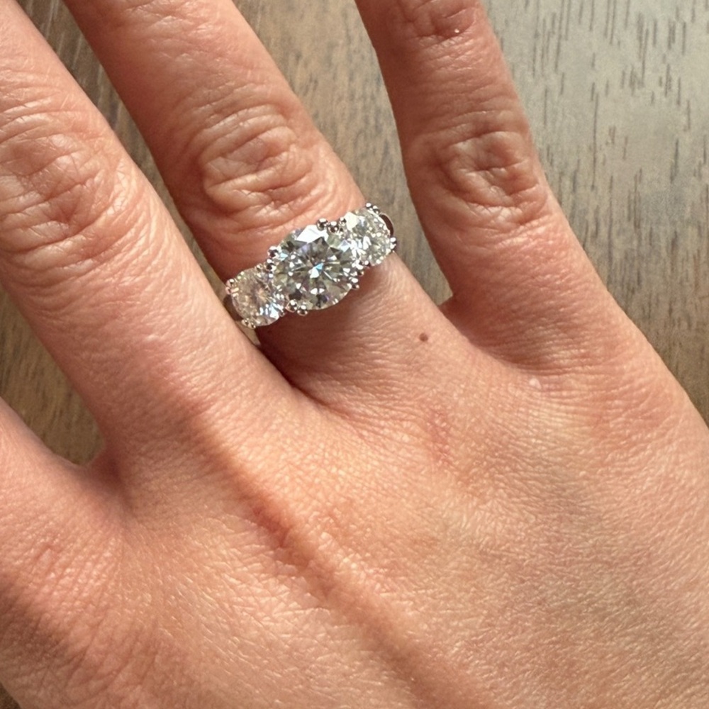 Elegant Moissanite Silver Women's Ring